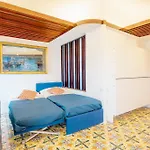 Apartment Round House