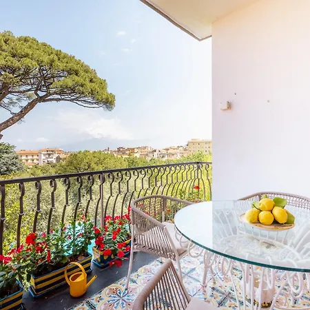 Round House Apartment *